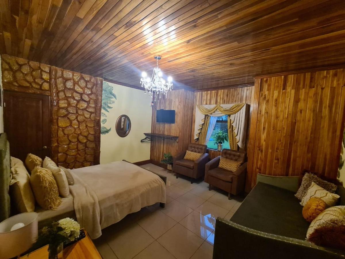 Poas Paradise Bed & Breakfast Poasito Ngoại thất bức ảnh