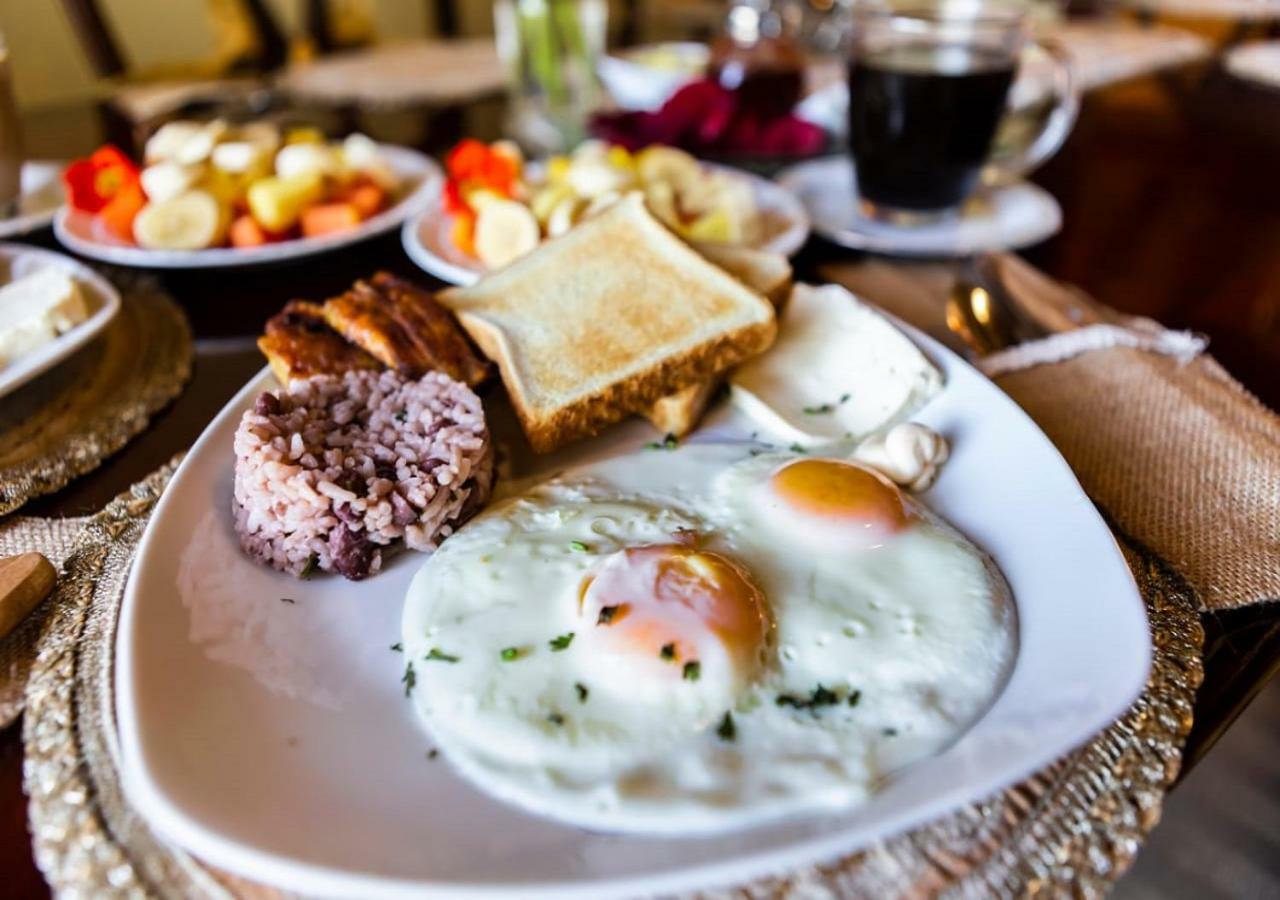 Poas Paradise Bed & Breakfast Poasito Ngoại thất bức ảnh