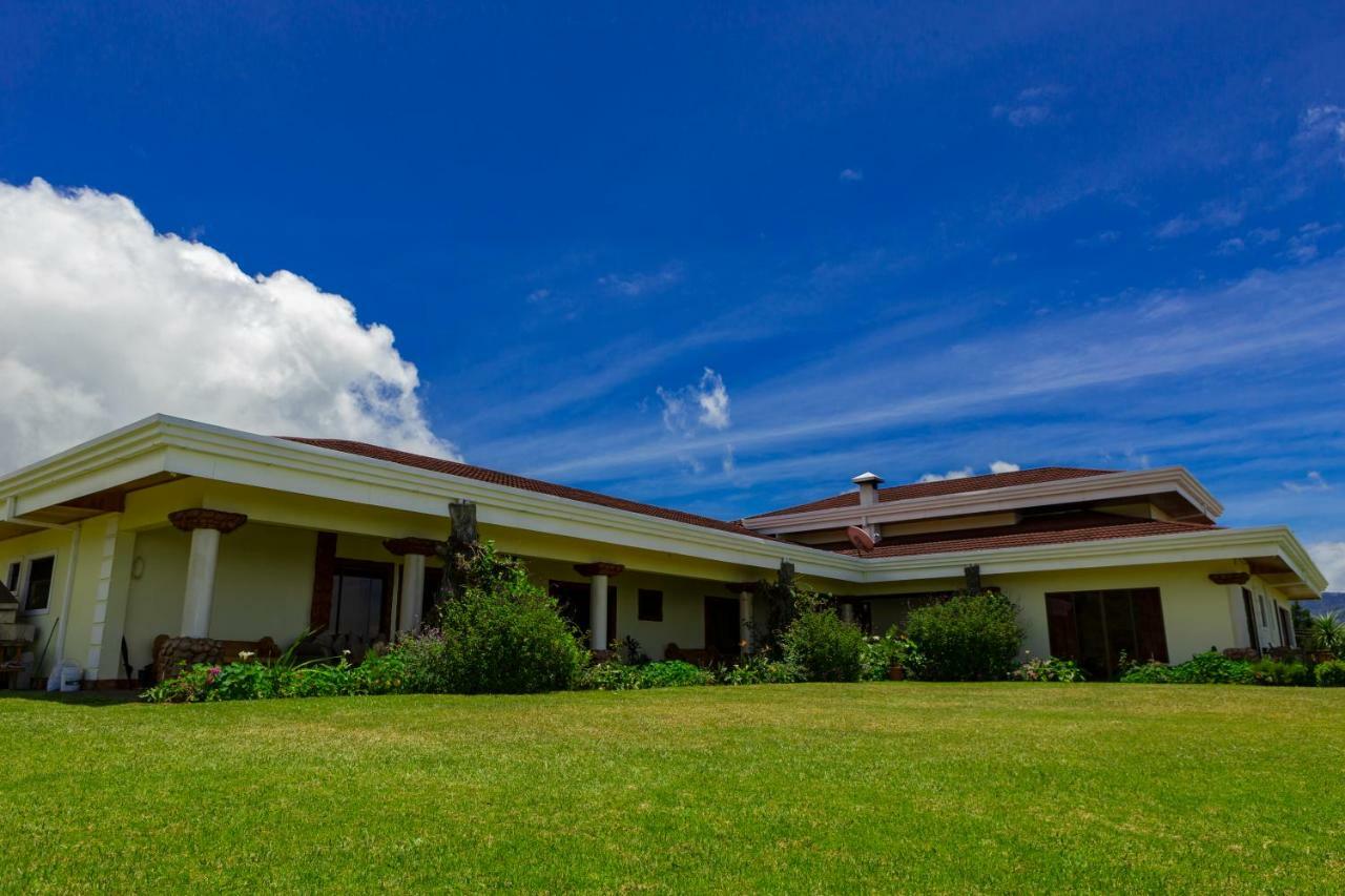 Poas Paradise Bed & Breakfast Poasito Ngoại thất bức ảnh